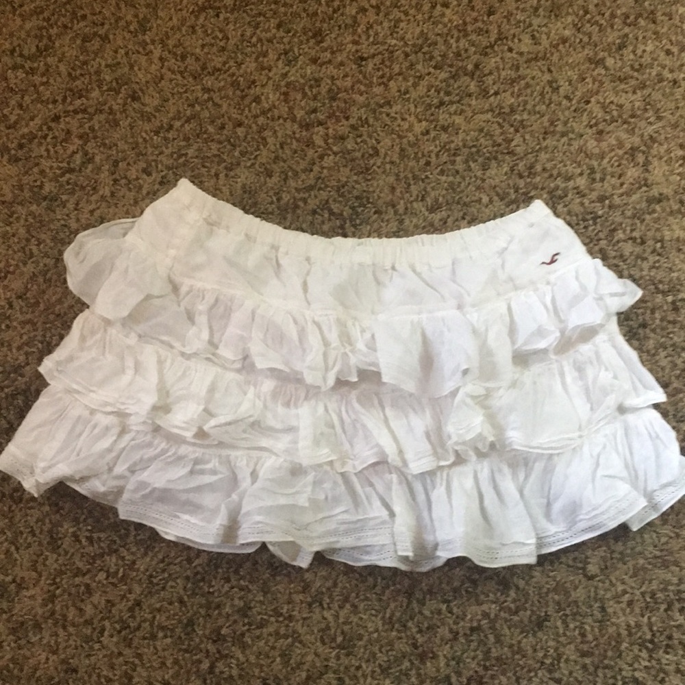 Tiered mini skirt